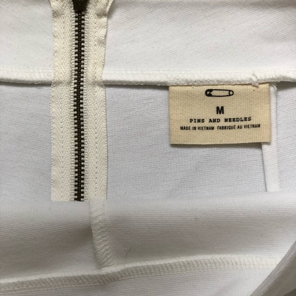 Pins & Needles White High Waisted Short Shorts with lace - Picture 2 of 3